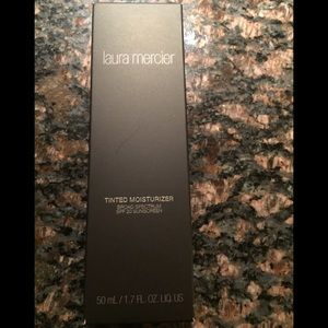 Laura Mercier Tinted Moisturizer in Porcelain